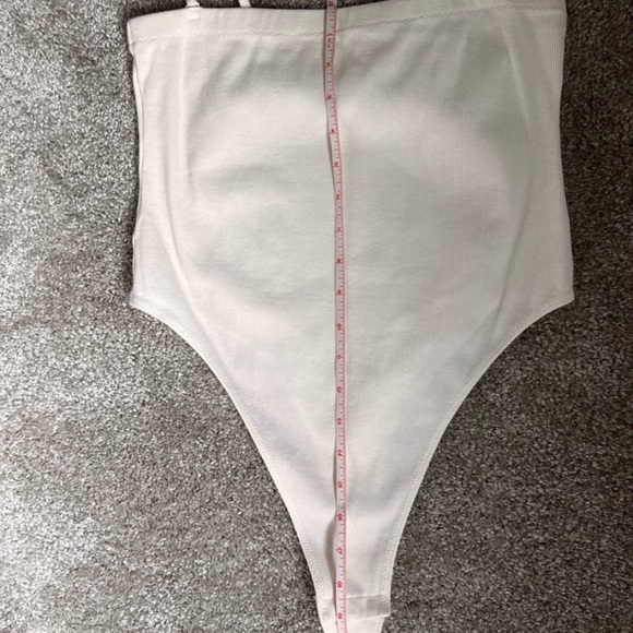 NWOT INAMORATA White Ribbed High Leg Bodysuit Adjustable Straps Medium - Picture 5 of 11